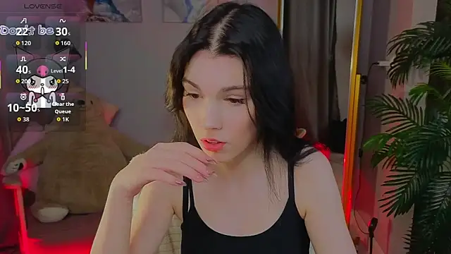 Snapshot of Sophie_SkyAngel chatting on 13, 10, 2025 Sophie SkyAngel online show from 13, 10, 2025