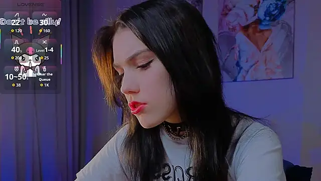 Snapshot of Sophie_SkyAngel chatting on 14, 11, 2025 Sophie SkyAngel online show from 14, 11, 2025