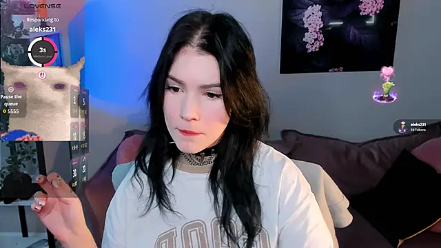 Snapshot of Sophie_SkyAngel chatting on 21, 11, 2025 Sophie SkyAngel online show from 21, 11, 2025