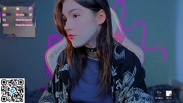 Snapshot of Sophie_SkyAngel chatting on 30, 4, 2026 Sophie SkyAngel online show from 30, 4, 2026