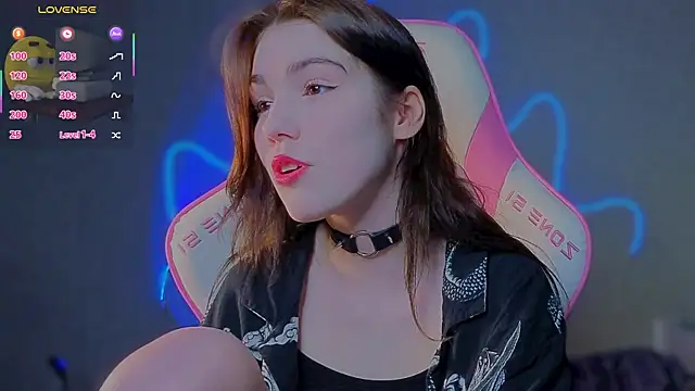 Snapshot of Sophie_SkyAngel chatting on 31, 5, 2026 Sophie SkyAngel online show from 31, 5, 2026