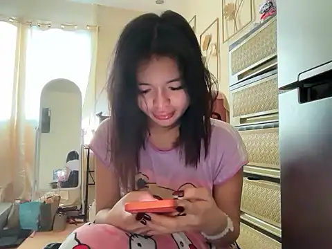 Sweetcummer laura online show from 14, 1, 2026