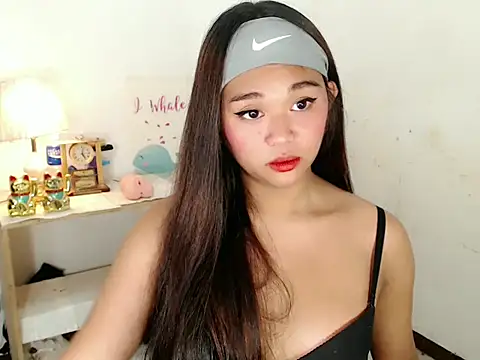 Snapshot of Malia_cummer chatting on 16, 10, 2025 Malia cummer online show from 16, 10, 2025