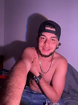 Snapshot of enzo_vittale03_ chatting on 18, 2, 2026 enzo vittale03 online show from 18, 2, 2026