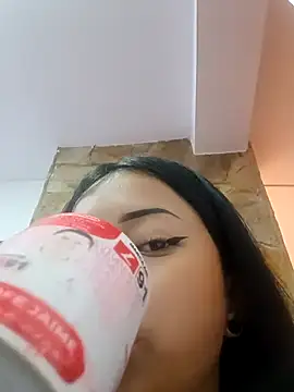 LilyCutee  online show from 21, 10, 2025