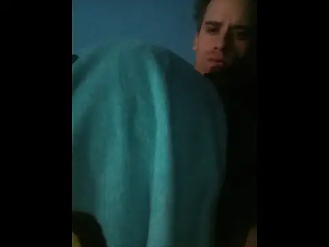 Snapshot of alex-golden chatting on 23, 11, 2025 alex-golden online show from 23, 11, 2025