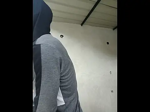 Snapshot of alex-golden chatting on 29, 11, 2025 alex-golden online show from 29, 11, 2025