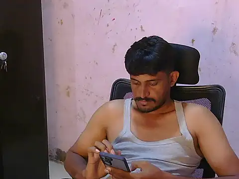Snapshot of krishjaat43 chatting on 2, 7, 2026 krishjaat43 online show from 2, 7, 2026