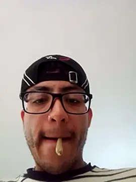 Snapshot of Jaleale33 chatting on 26, 11, 2025 Jaleale33 online show from 26, 11, 2025