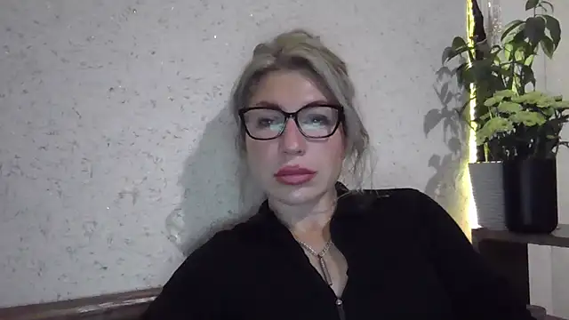 fox red lady7 online show from 27, 11, 2025