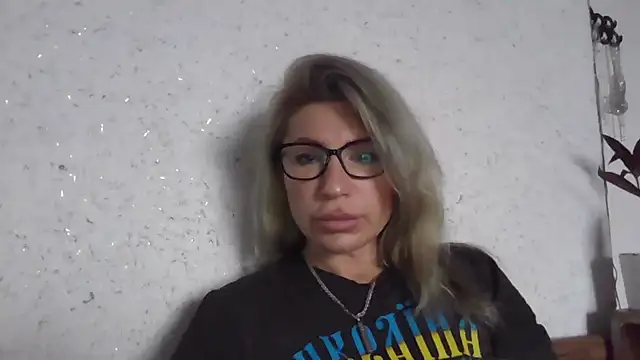 fox red lady7 online show from 11, 1, 2026