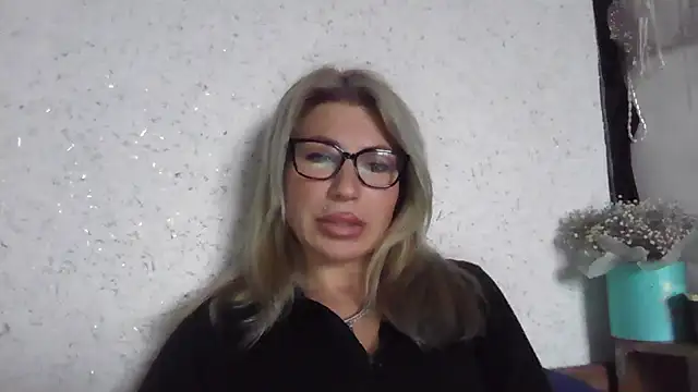 fox red lady7 online show from 18, 1, 2026