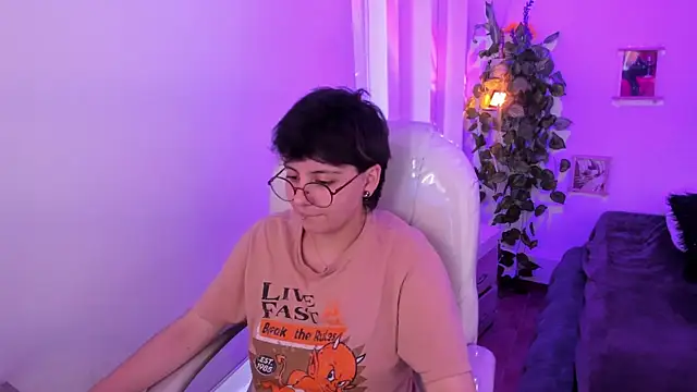 Nathaly ds online show from 9, 4, 2026