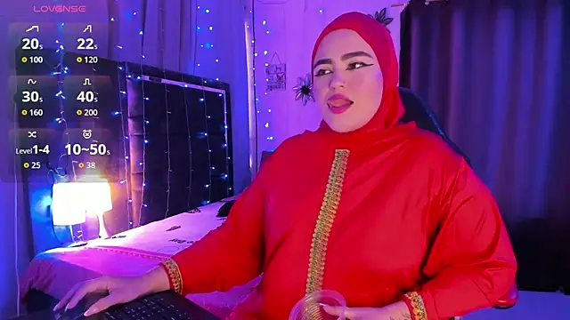 Snapshot of MarianFadel chatting on 8, 11, 2025 MarianFadel online show from 8, 11, 2025