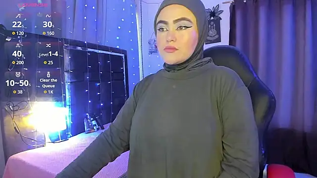 Snapshot of MarianFadel chatting on 22, 11, 2025 MarianFadel online show from 22, 11, 2025