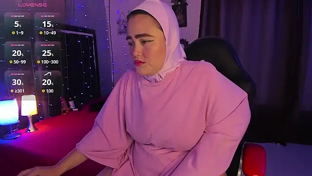 Snapshot of MarianFadel chatting on 27, 11, 2025 MarianFadel online show from 27, 11, 2025