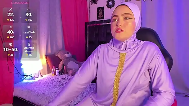 Snapshot of MarianFadel chatting on 4, 12, 2025 MarianFadel online show from 4, 12, 2025