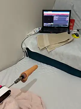 Ozge-SluttyScream69 online show from 26, 3, 2026