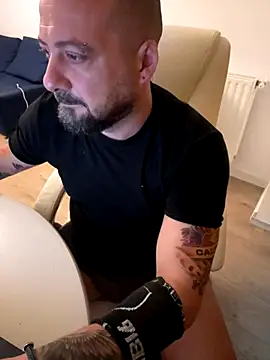 Snapshot of DavidMaros chatting on 19, 9, 2025 DavidMaros online show from 19, 9, 2025
