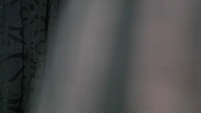 Snapshot of lishainparis18 chatting on 8, 11, 2025 lishainparis18 online show from 8, 11, 2025