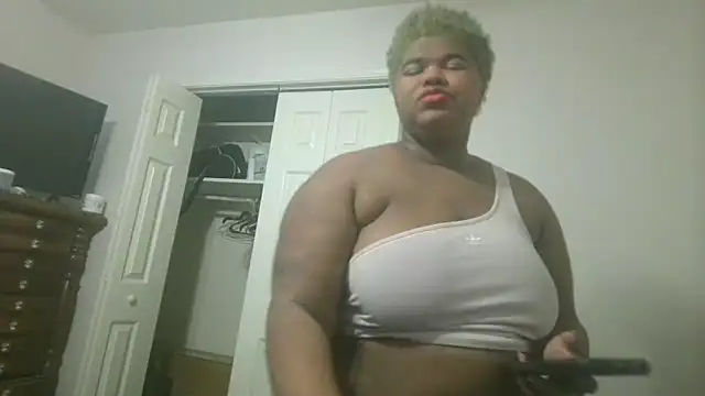 techprincessxx online show from 17, 9, 2025