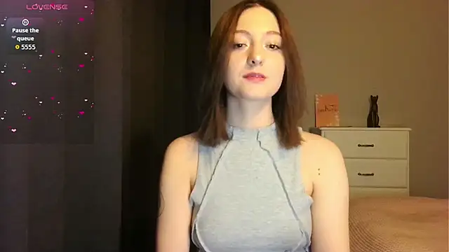 white liillyy online show from 19, 3, 2026