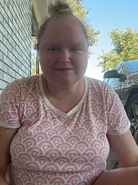 KadiSparkle online show from 22, 9, 2025