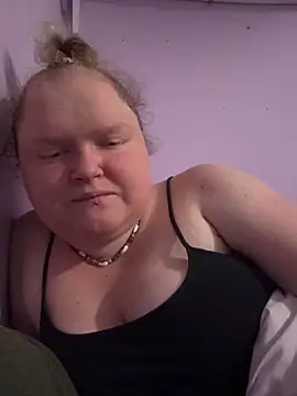 KadiSparkle online show from 3, 11, 2025