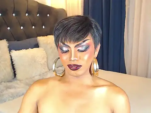 Snapshot of SmokingDomDiva chatting on 28, 10, 2025 SmokingDomDiva online show from 28, 10, 2025