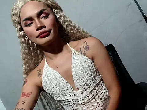 hugecockbabe online show from 23, 3, 2026