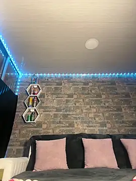 Melissa coll online show from 10, 2, 2026