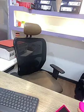 Snapshot of isabella_horney_ chatting on 27, 2, 2026 isabella horney online show from 27, 2, 2026