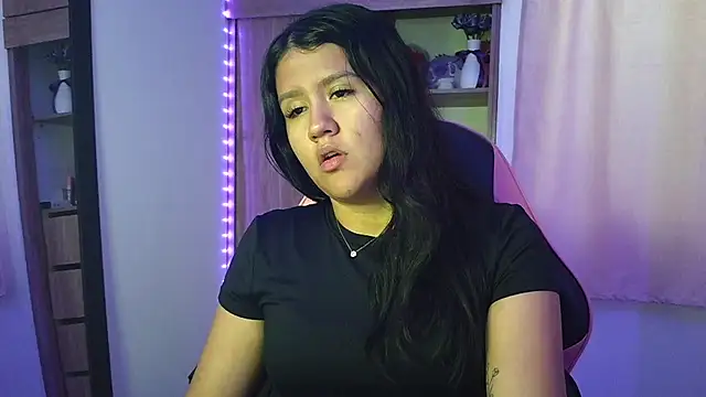 Oliviawatson1 online show from 27, 11, 2025