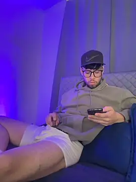 Snapshot of stalinhernandez chatting on 3, 11, 2025 stalinhernandez online show from 3, 11, 2025