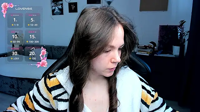 Snapshot of cute_little_ass chatting on 27, 2, 2026 cute little ass online show from 27, 2, 2026