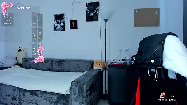 Snapshot of cute_little_ass chatting on 2, 3, 2026 cute little ass online show from 2, 3, 2026