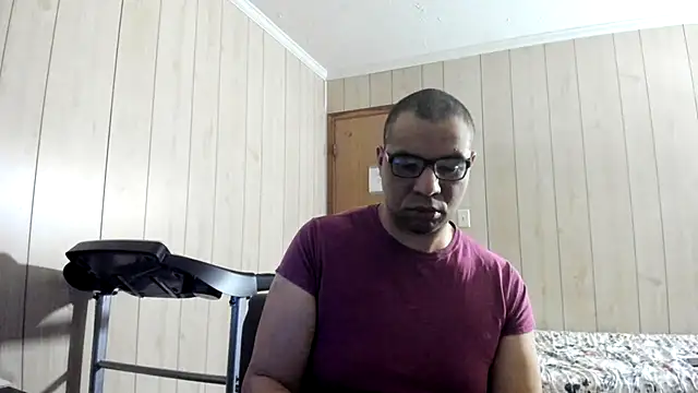 Snapshot of NaturalBeautyQueen chatting on 26, 6, 2026 NaturalBeautyQueen online show from 26, 6, 2026