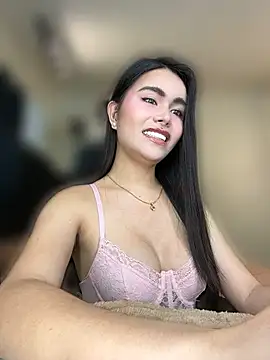 Snapshot of Princess_Material chatting on 17, 5, 2026 Princess Material online show from 17, 5, 2026