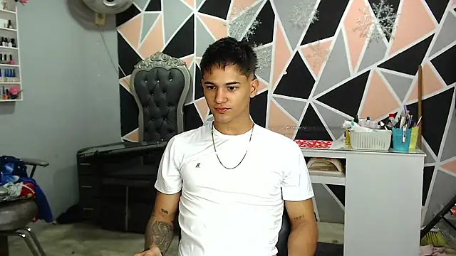 Alex mojica online show from 8, 1, 2026