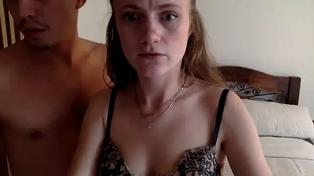 Snapshot of andyzuzka chatting on 18, 10, 2025 andyzuzka online show from 18, 10, 2025