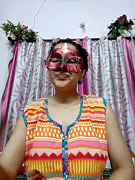 Snapshot of thanusi_2 chatting on 21, 4, 2026 thanusi 2 online show from 21, 4, 2026