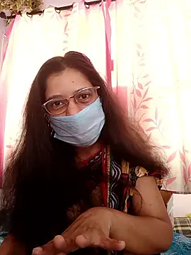 Snapshot of thanusi_2 chatting on 4, 5, 2026 thanusi 2 online show from 4, 5, 2026