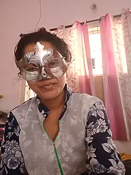 Snapshot of thanusi_2 chatting on 29, 5, 2026 thanusi 2 online show from 29, 5, 2026