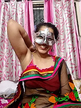 Snapshot of thanusi_2 chatting on 30, 5, 2026 thanusi 2 online show from 30, 5, 2026