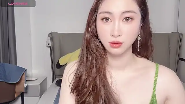 wuyueaini online show from 15, 10, 2025