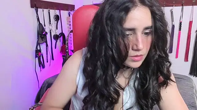 Snapshot of elowen_halley1 chatting on 12, 5, 2026 elowen halley1 online show from 12, 5, 2026