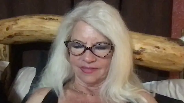 SubMissOlivia online show from 15, 1, 2026