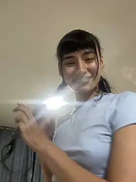 Snapshot of Alynn_Bri_ chatting on 23, 3, 2026 Alynn Bri online show from 23, 3, 2026