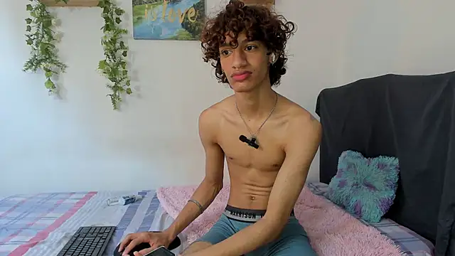 Peterfrost19 online show from 10, 9, 2025