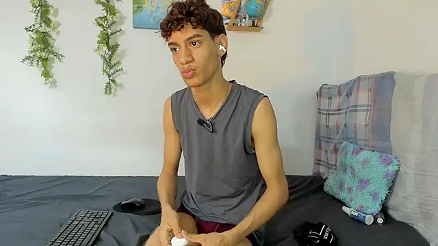 Peterfrost19 online show from 1, 10, 2025